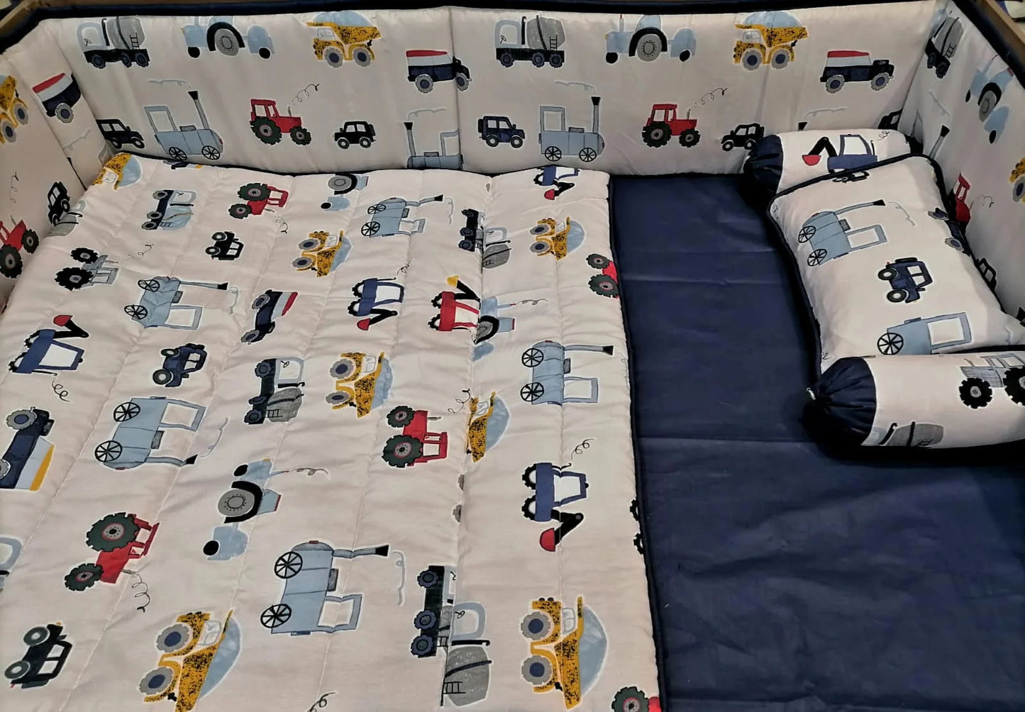 4 Wheelers Cot Set 018