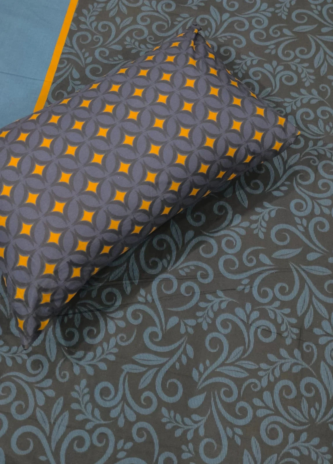 Border blue and yellow 005