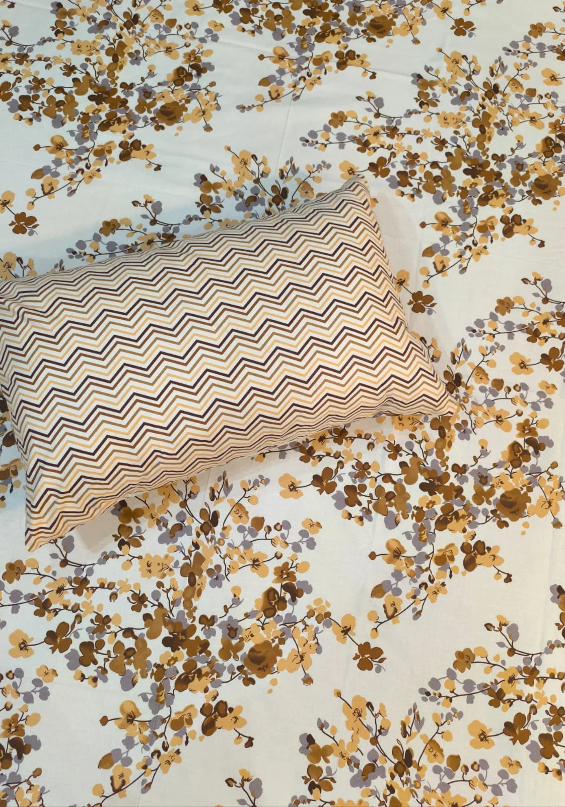 Floral and zig zag 021