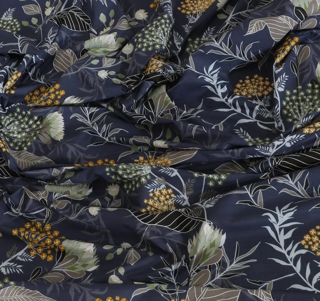 Nightfall Petals 031